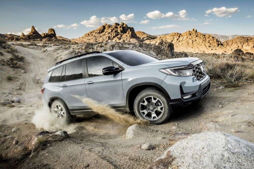 Passport SUV showing Ground Clearance